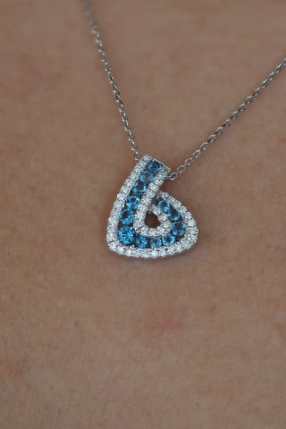 0.44 karat London Blue & Pırlanta Kolye