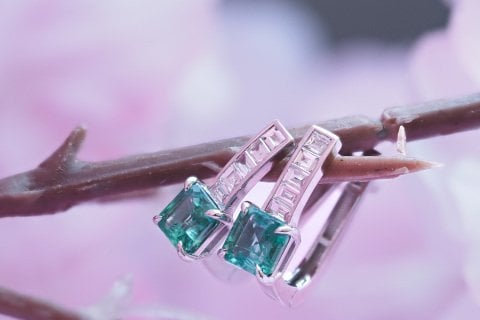 1.25 KARAT ZÜMRÜT PIRLANTA KÜPE
