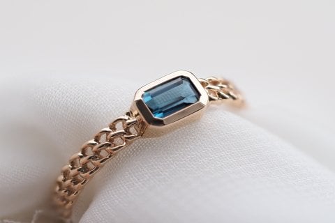 0.39 KARAT BLUE LONDON YÜZÜK