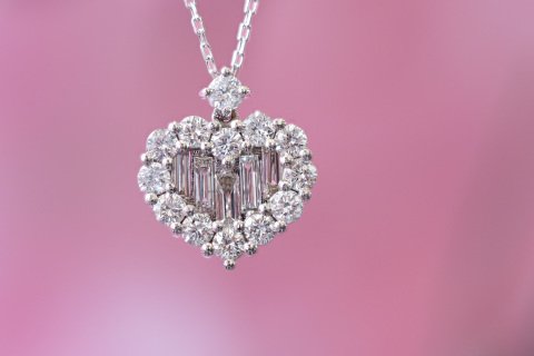 0.92 KARAT BAGET PIRLANTA KOLYE