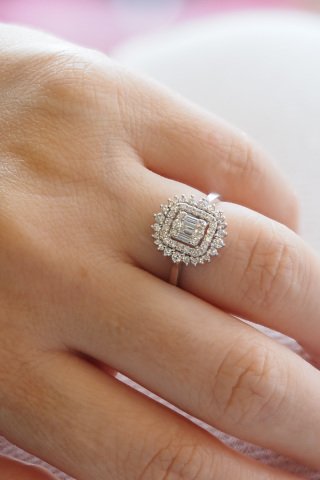 0.50 KARAT  BAGET PIRLANTA YÜZÜK