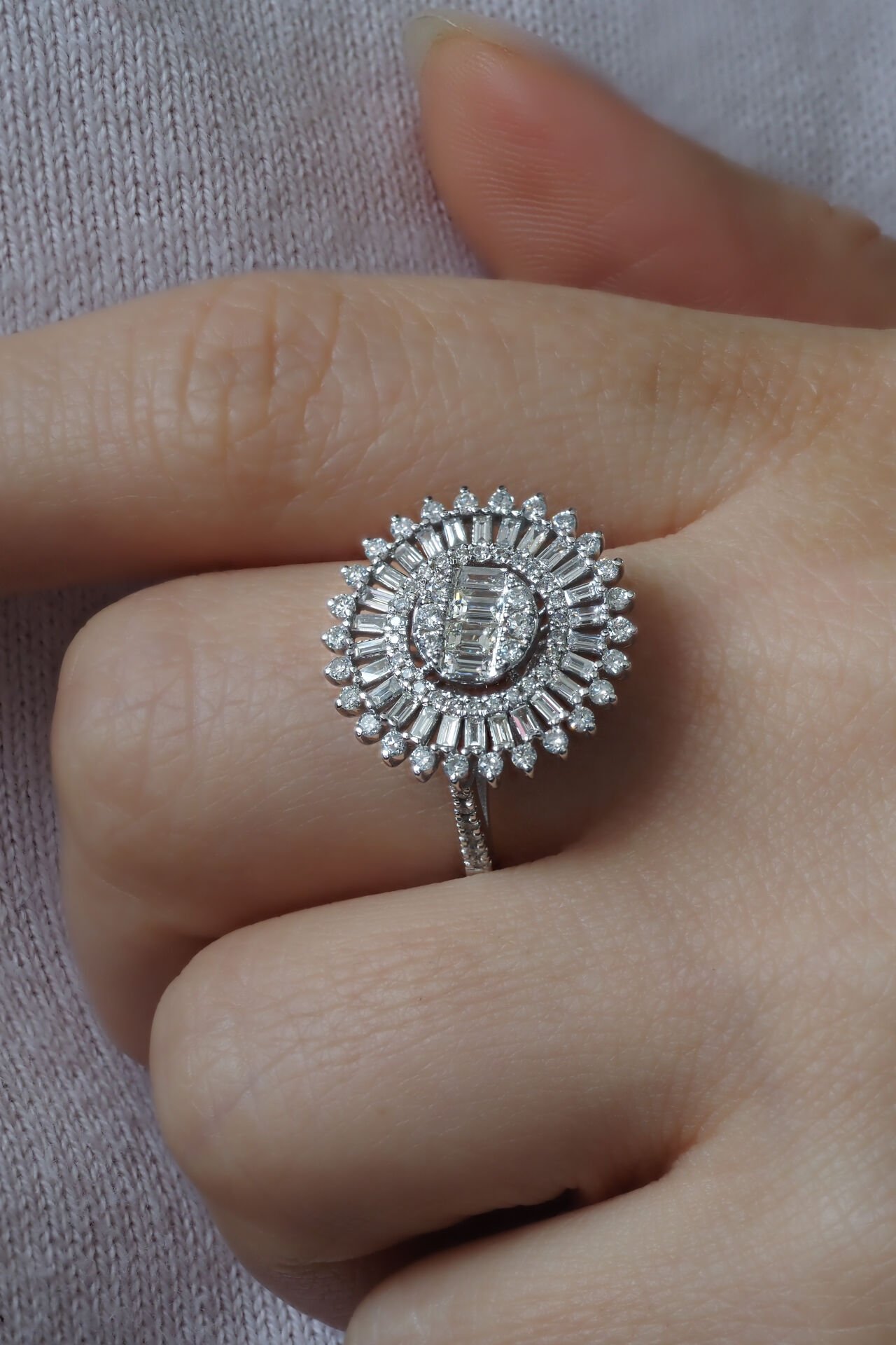 1.13 karat Baget Pırlanta Yüzük
