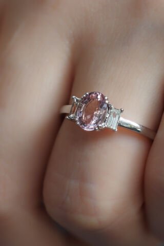 1.07 karat Pink Safir Pırlanta Yüzük