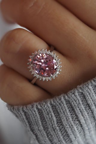 9.25 Karat Qizit Pink & Pırlanta Yüzük