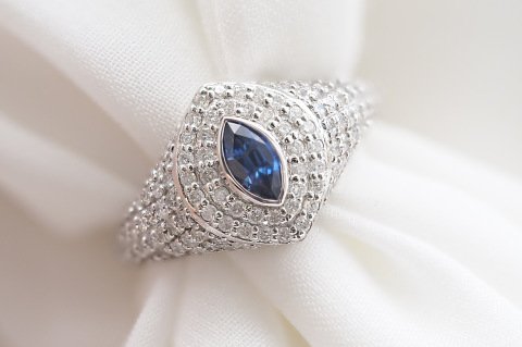 1.08 KARAT SAFİR PIRLANTA YÜZÜK