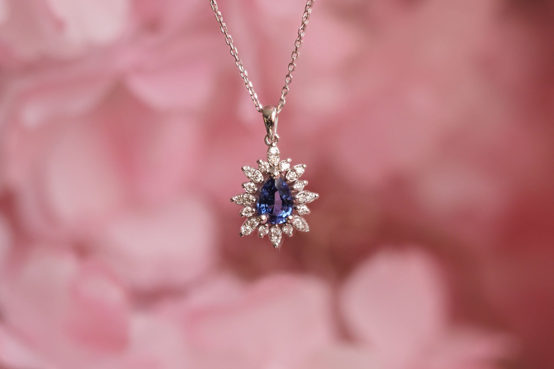 1.14 karat Safir Pırlanta Kolye