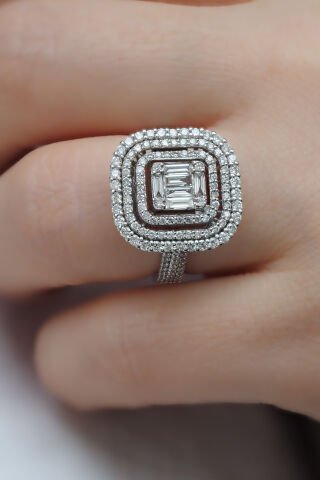 1.41 karat Baget Pırlanta Yüzük