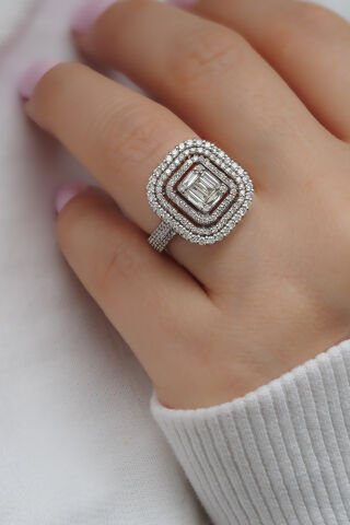 1.41 karat Baget Pırlanta Yüzük