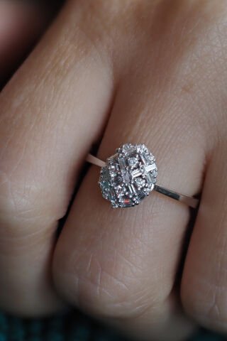 0.34 Karat Baget Pırlanta Yüzük