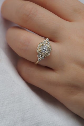 0,73 karat Baget Pırlanta Yüzük