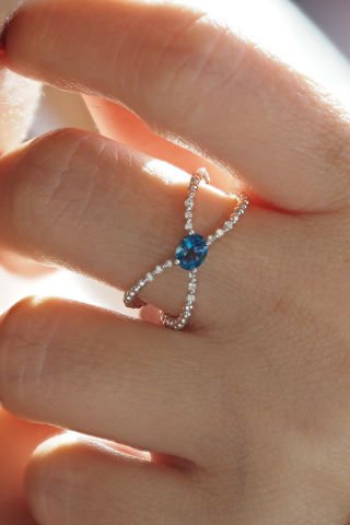 0,53 karat London Blue & Pırlanta yüzük