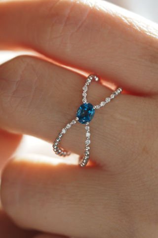 0,53 karat London Blue & Pırlanta yüzük