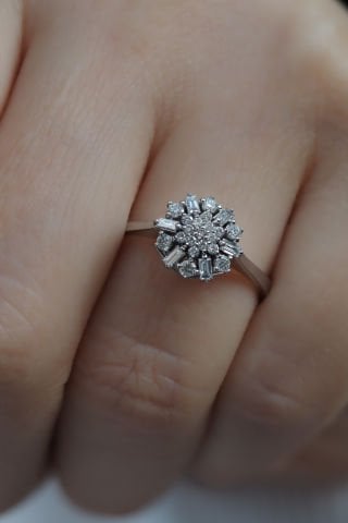 0.34 karat Baget Pırlanta Yüzük