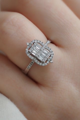 0.56 karat Baget Pırlanta Yüzük