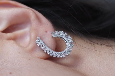 1.16 KARAT BAGET PIRLANTA KÜPE