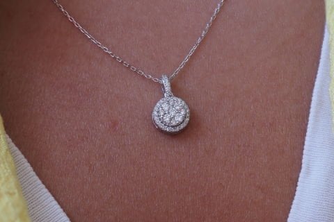 0.32 KARAT PIRLANTA KOLYE