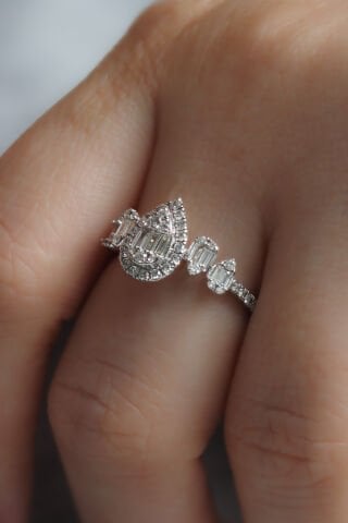 0.65 Karat Baget Pırlanta Yüzük