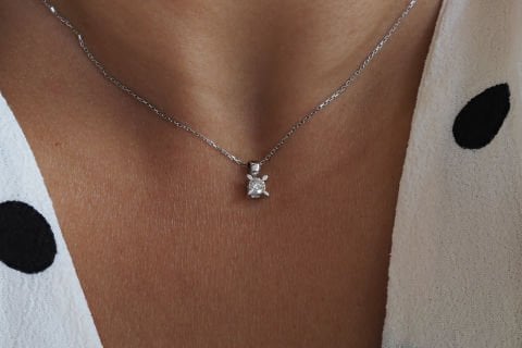 0.25 karat Tek taş Pırlanta Kolye