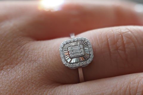 0.23 karat Baget Pırlanta Yüzük