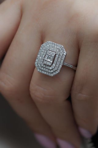 0,70 karat Baget Pırlanta Yüzük