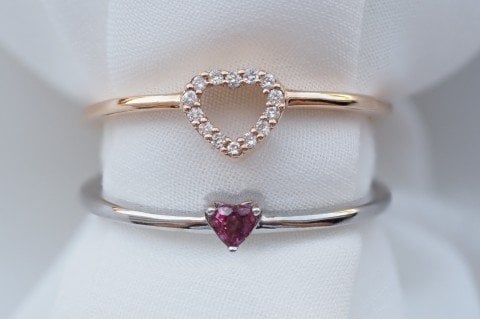 0.25 KARAT RUBY PIRLANTA YÜZÜK
