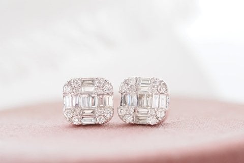 0.75 KARAT BAGET PIRLANTA KÜPE