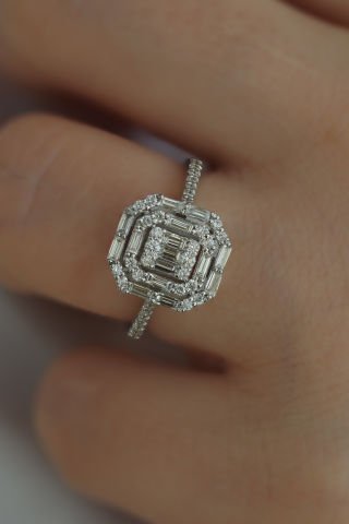 0,64 karat Baget Pırlanta Yüzük