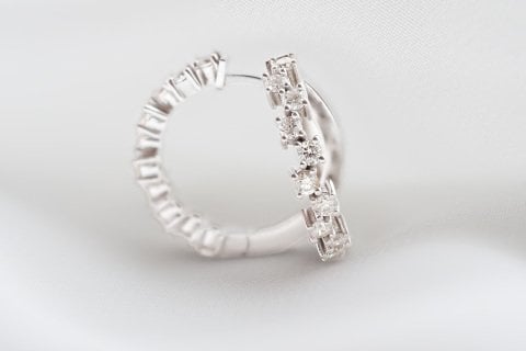 0.72 KARAT PIRLANTA KÜPE