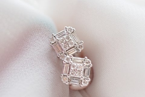 0.43 KARAT BAGET PIRLANTA KÜPE
