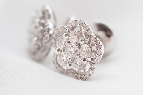 1.26 KARAT PIRLANTA KÜPE