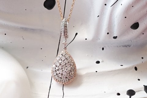 1.23 KARAT PIRLANTA KOLYE