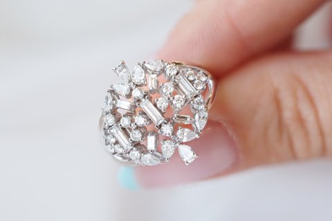 1.29 KARAT BAGET  PIRLANTA YÜZÜK