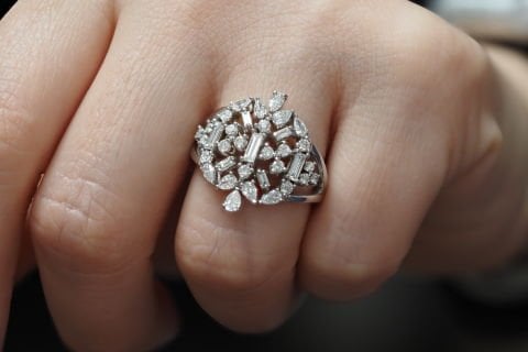 1.29 KARAT BAGET  PIRLANTA YÜZÜK