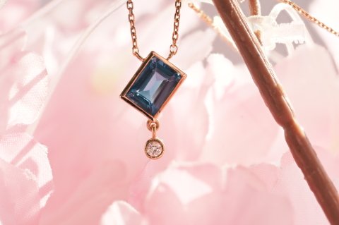 1.25 KARAT LONDON BLUE KOLYE