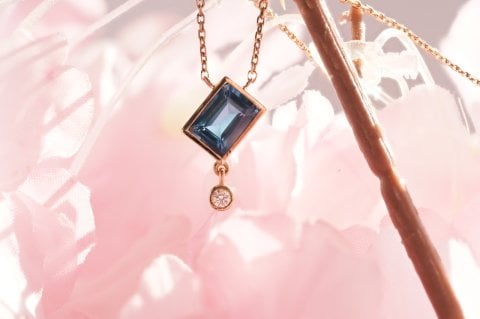 1.25 KARAT LONDON BLUE KOLYE